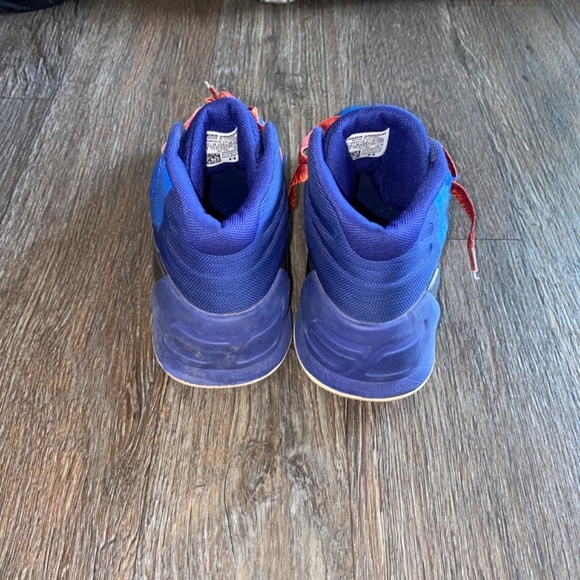 Under Armour size 1 boys sneakers shoes - Picture 3 of 6